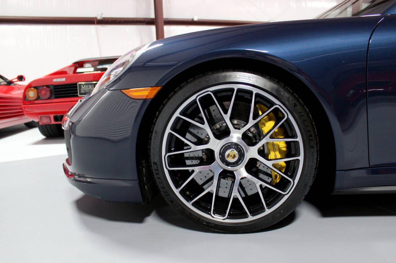 2015 Porsche 911 4