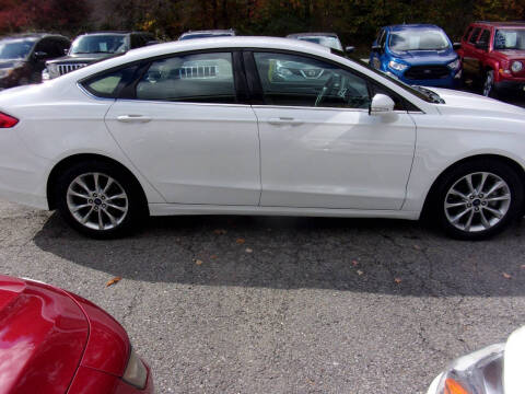 2017 Ford Fusion SE