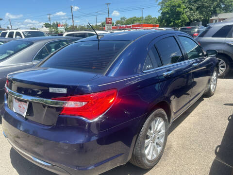 2014 Chrysler 200 Limited