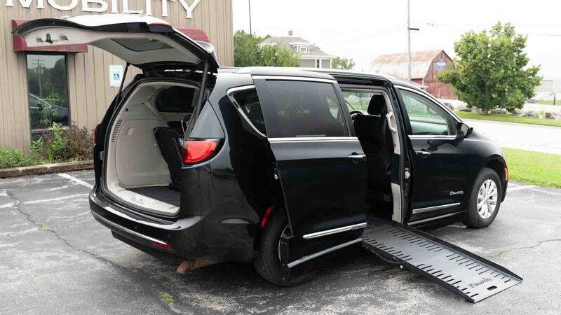 2019 Chrysler Pacifica Touring L