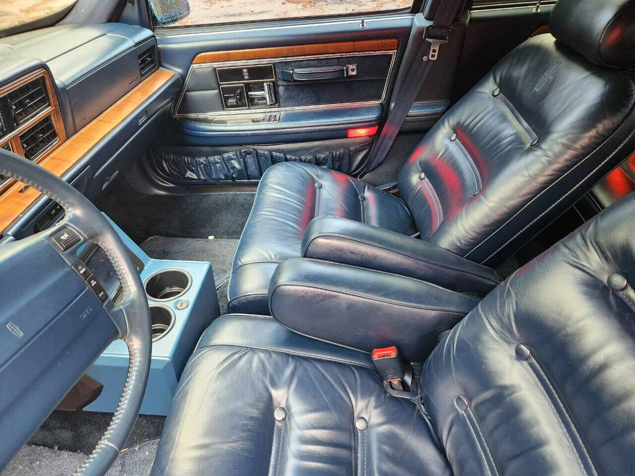 1990 Lincoln Continental for sale at Pep's Wholesale Autos in New Caney, TX