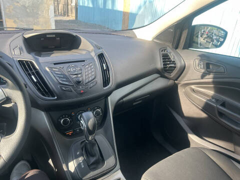 2016 Ford Escape S