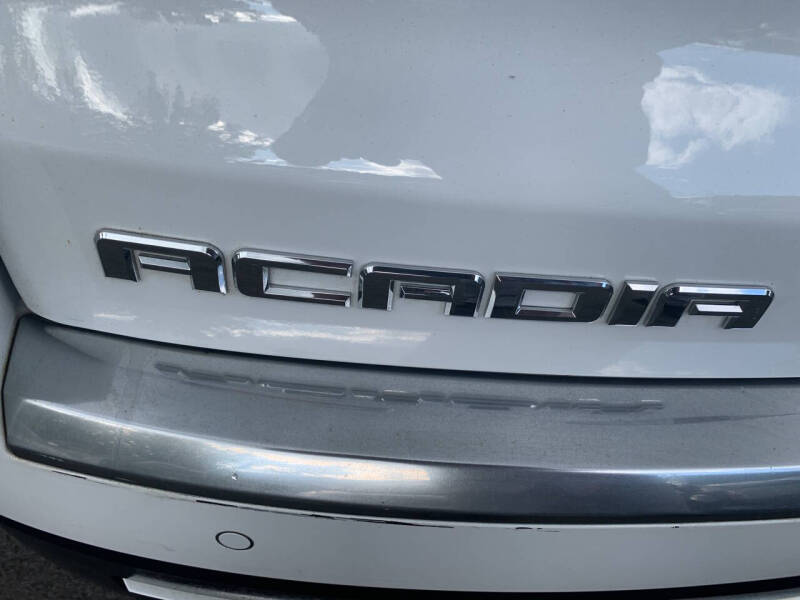 2016 GMC Acadia SLE-2