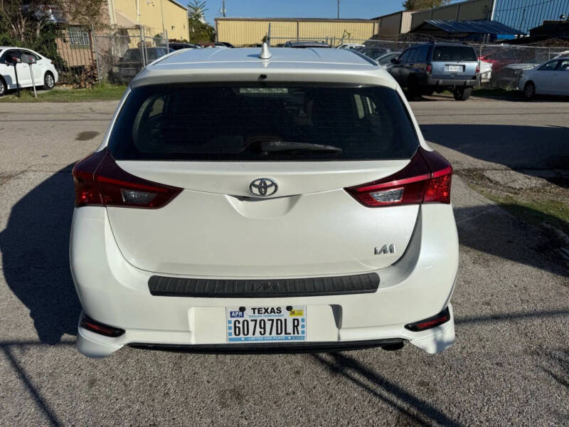 2017 Toyota Corolla iM