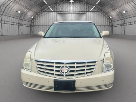 2011 Cadillac DTS Premium Collection