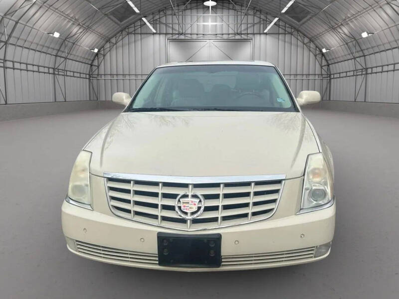 2011 Cadillac DTS Premium Collection