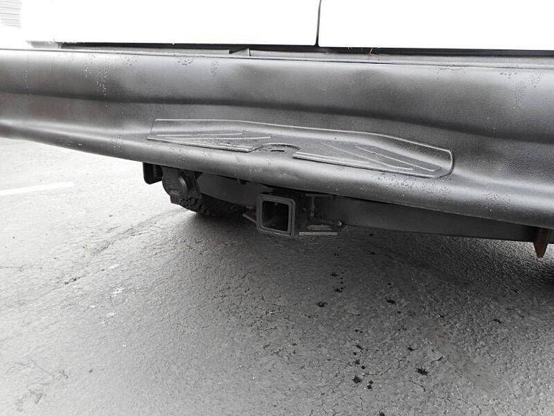 2003 Ford E-Series E-250