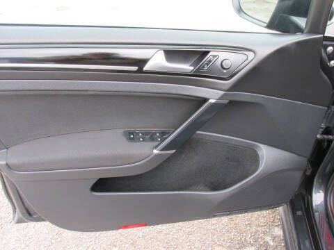 2017 Volkswagen Golf GTI S