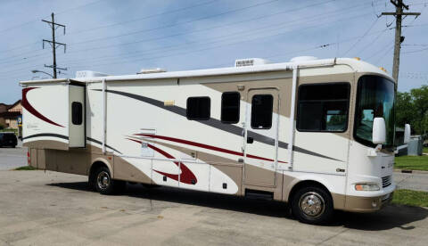 2005 Workhorse W22 for sale at SPEEDY'S USED CARS INC. in Louisville IL