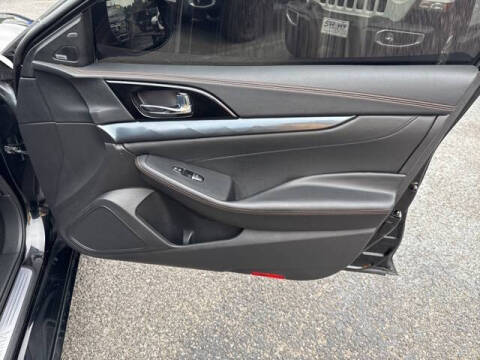 2023 Nissan Maxima 3.5 SR