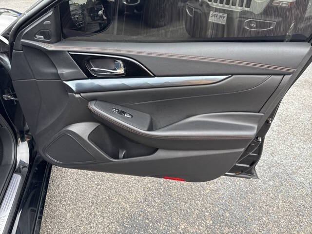 2023 Nissan Maxima 3.5 SR