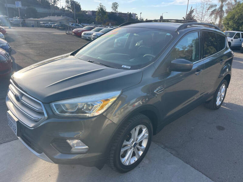 2018 Ford Escape SEL photo 3