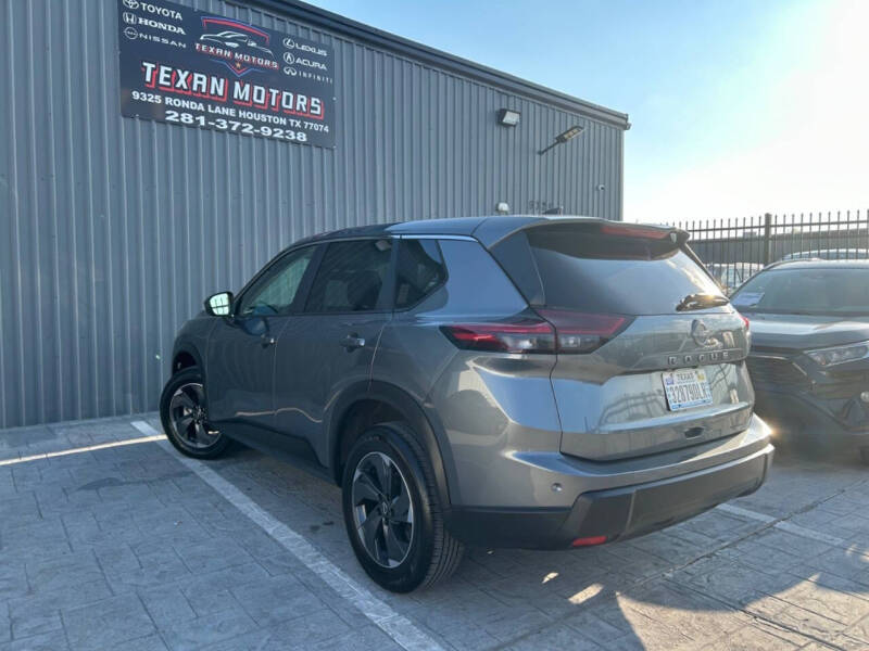 2025 Nissan Rogue SV