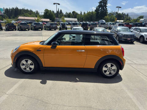 2015 MINI Hardtop 2 Door Cooper