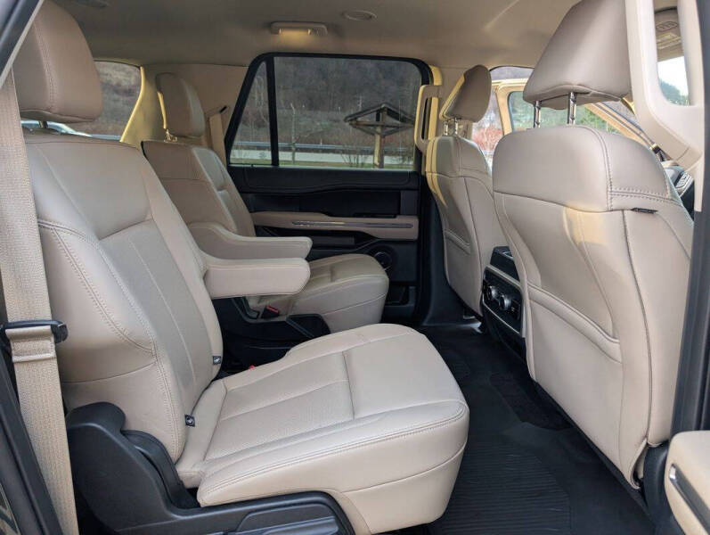 2022 Ford Expedition MAX XLT