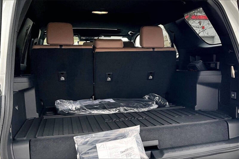 2025 Toyota 4Runner Limited HV