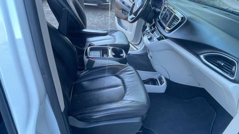 2018 Chrysler Pacifica Touring L