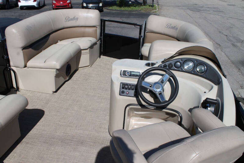2016 Bentley Cruise SE