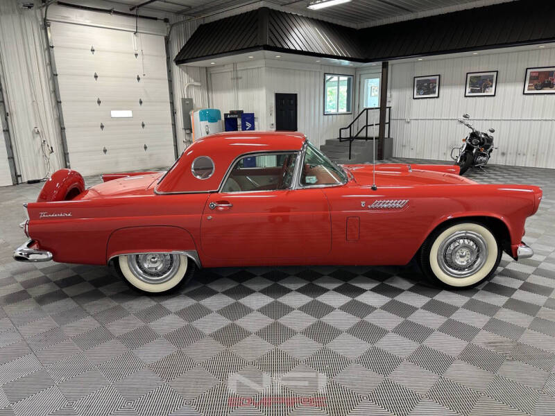 1956 Ford Thunderbird
