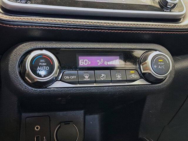 2019 Nissan Kicks SR