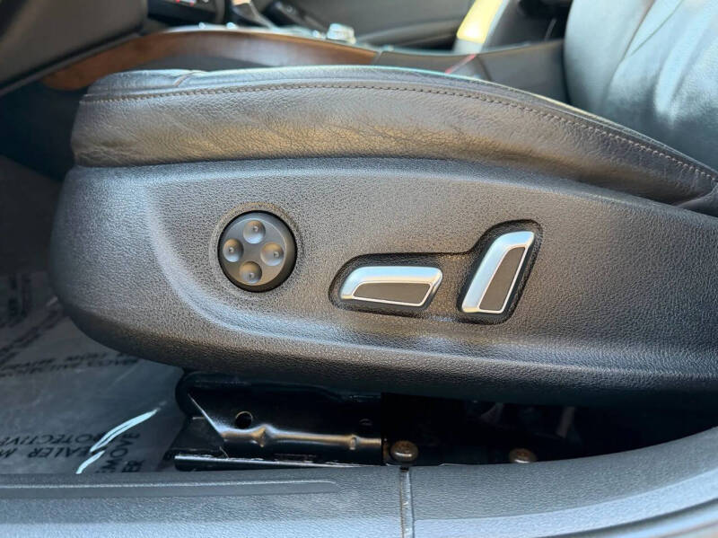 2015 Audi A4 2.0T quattro Premium Plus