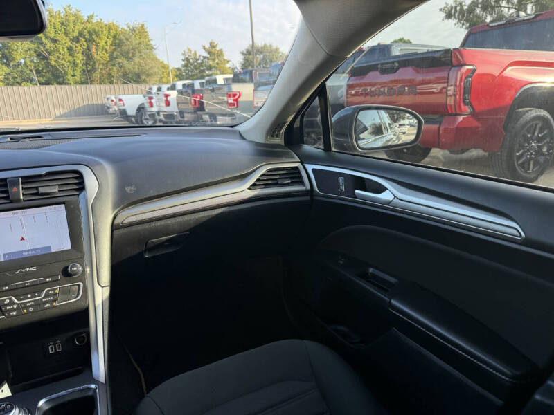 2020 Ford Fusion Hybrid SE