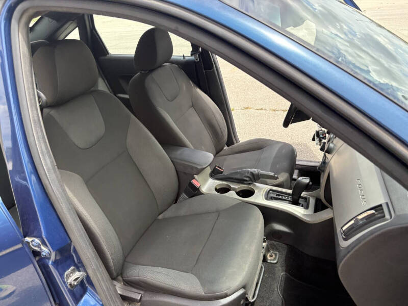 2009 Ford Focus SES
