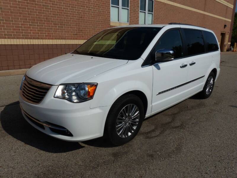 2014 Chrysler Town and Country for sale at Macomb Automotive Group in New Haven MI