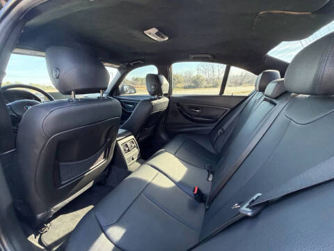 2012 BMW 3 Series 328i