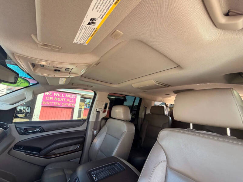 2017 Chevrolet Suburban LT