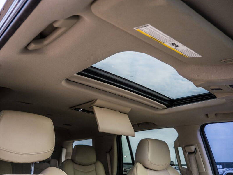 2018 Cadillac Escalade Luxury