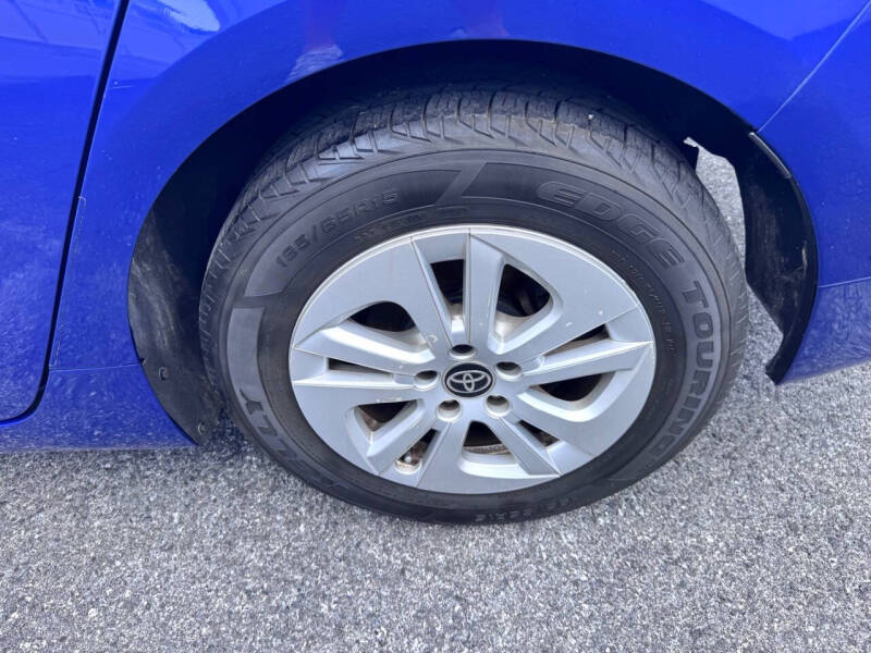 2016 Toyota Prius Two
