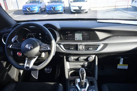 2024 Alfa Romeo Stelvio Quadrifoglio