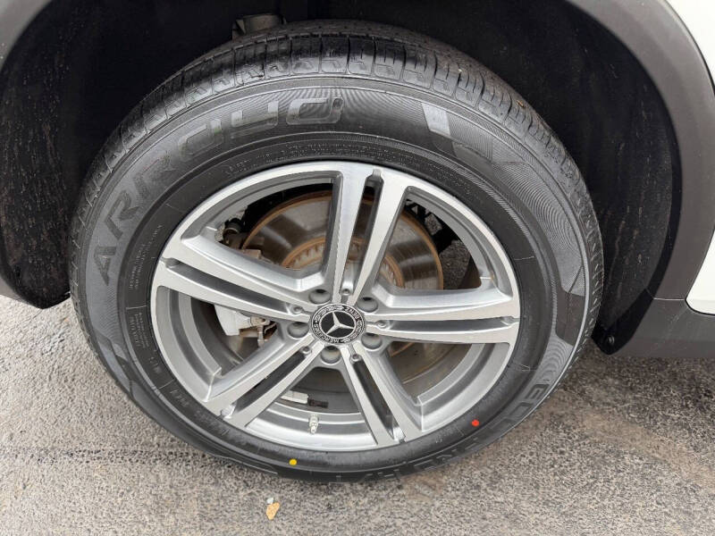 2022 Mercedes-Benz GLC GLC 300 4MATIC