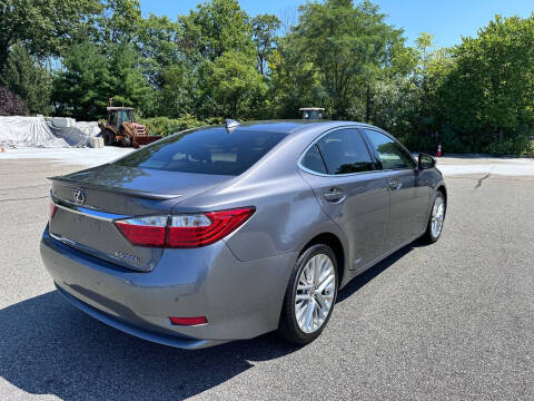 2015 Lexus ES 300h