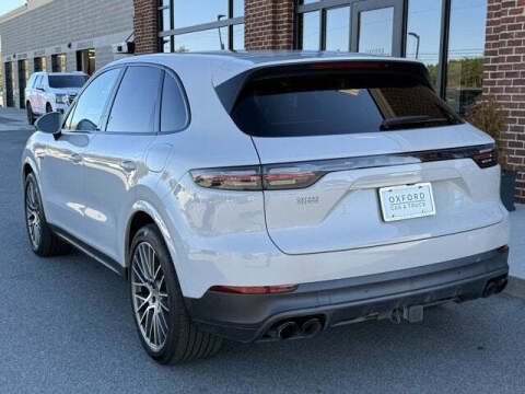 2022 Porsche Cayenne E-Hybrid Platinum Edition