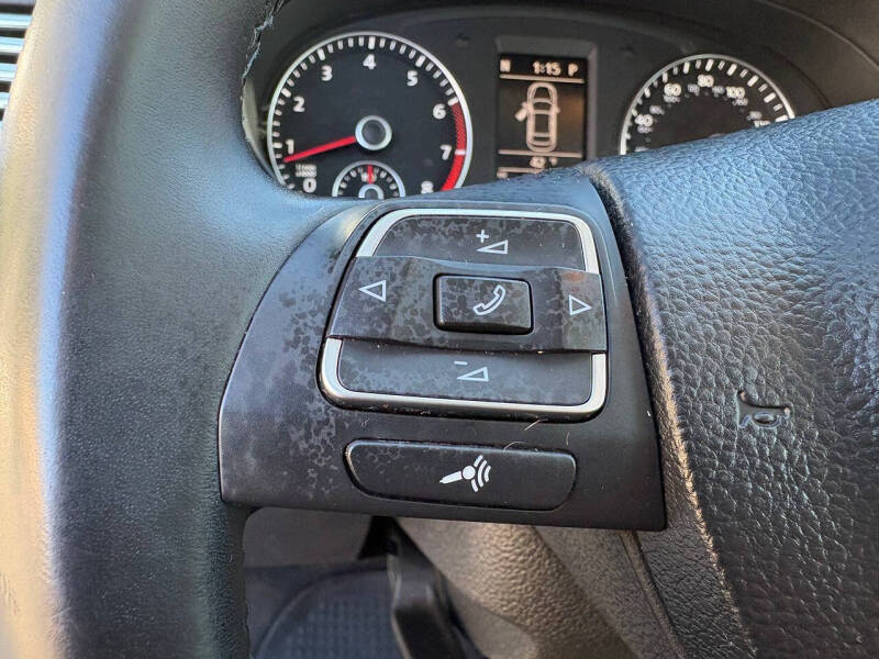 2013 Volkswagen Passat SE PZEV