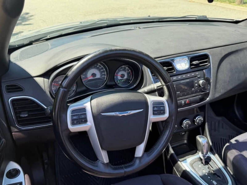 2014 Chrysler 200 Touring