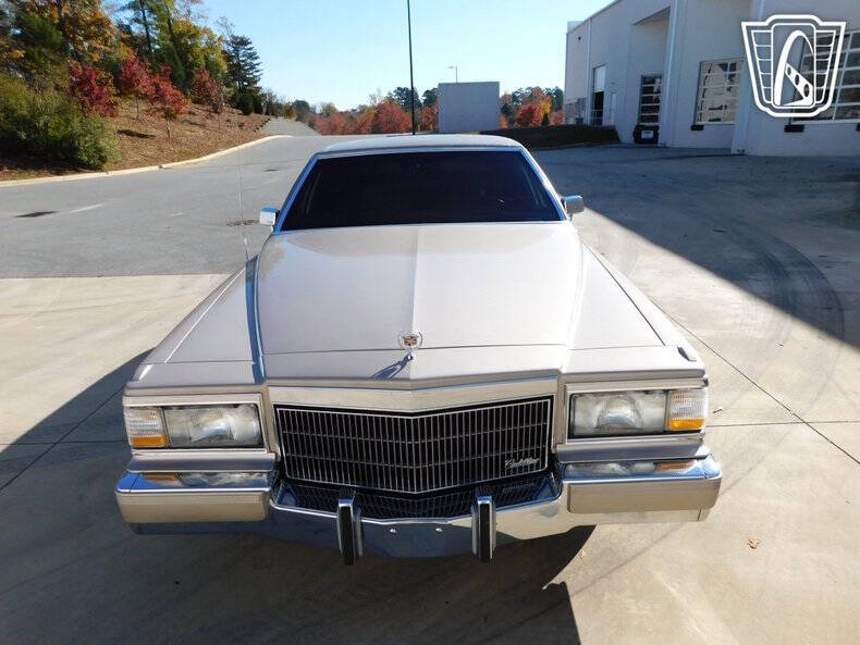 1991 Cadillac Brougham