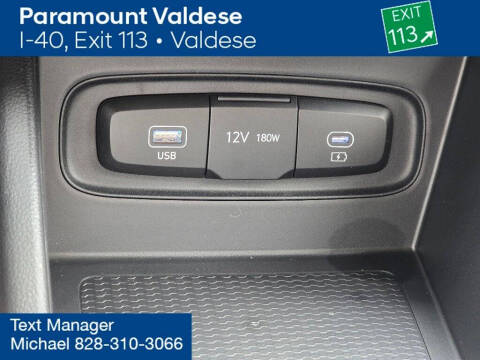 2025 Hyundai Venue SE