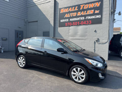2012 Hyundai Accent SE