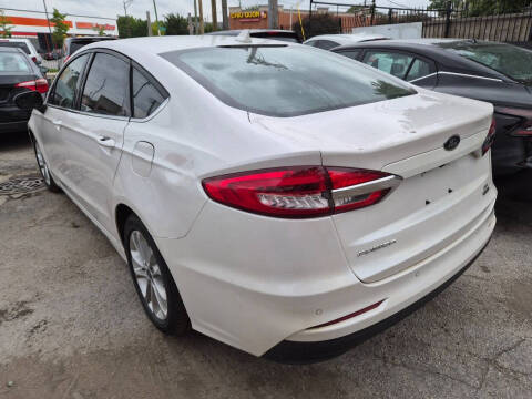 2020 Ford Fusion Hybrid SE