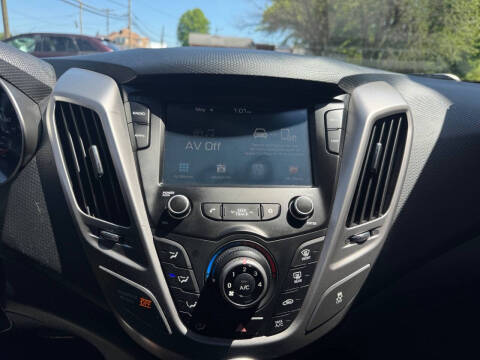 2017 Hyundai Veloster