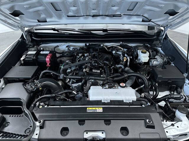 2025 Toyota Tacoma SR