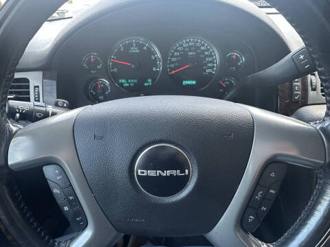 2011 GMC Yukon Denali