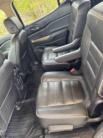 2017 GMC Acadia Denali