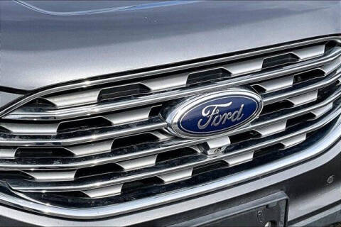 2022 Ford Edge Titanium