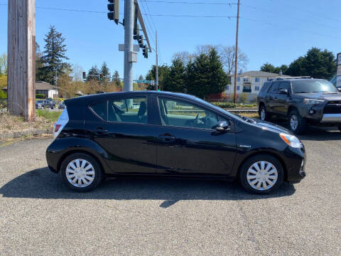 2014 Toyota Prius c Two