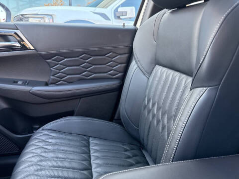 2026 Mitsubishi Outlander SEL