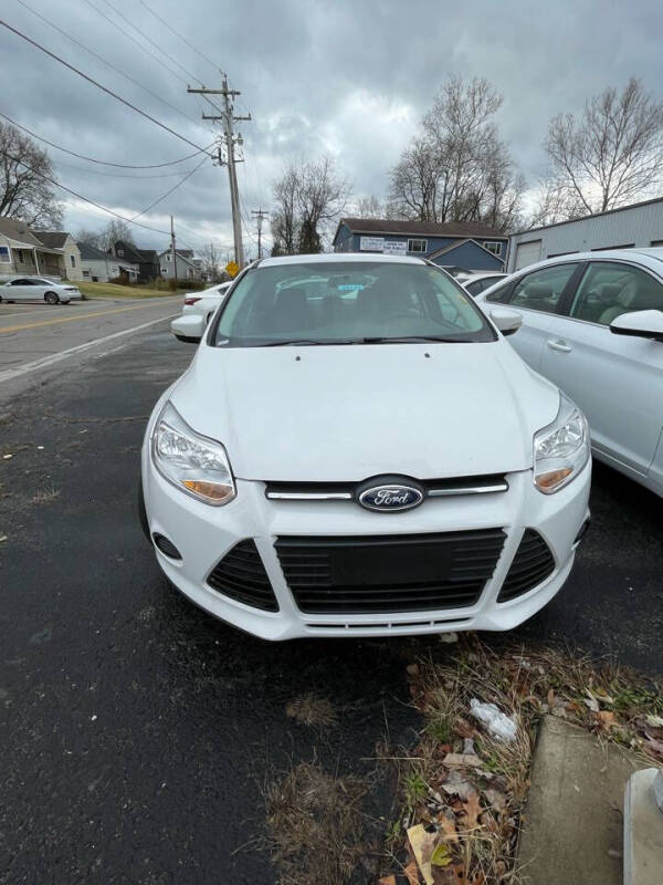 2014 Ford Focus SE photo 3